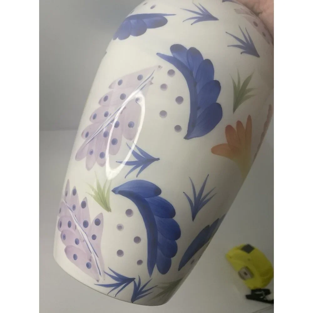 Designer Vase Signed Susan Sargent Italian Folk Art Ceramic Bird‎ 9.5” Tall READ